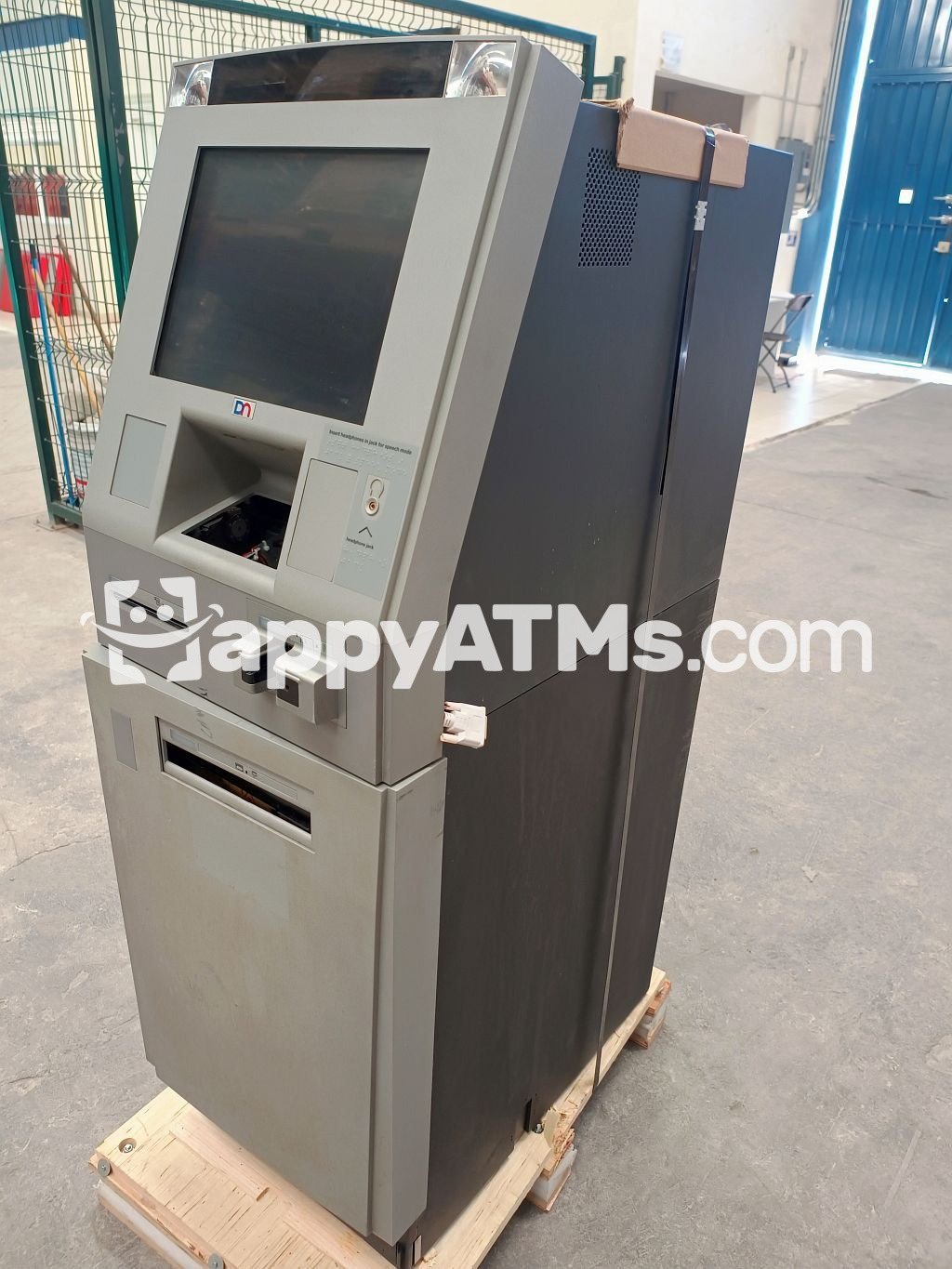 Diebold Nixdorf CS 5500, Lobby Cash Dispenser System PN: CS5500